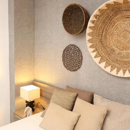 Tropicalia Apartment